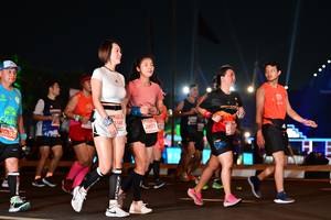 BIB: 3148, 28171, 20150
                            <button type="button" onclick="openModal(15275922)" class="btn btn-primary btn-sm float-right btn-popup" data-toggle="modal" data-target=".modal-high-quality">
                        <i class="fas fa-shopping-cart"></i> Add to Cart
                    </button>
                                            <button type="button" onclick="isThisMe(15275922, true)" class="btn btn-success btn-sm float-right btn-popup btn-isme hidden" data-toggle="tooltip" data-placement="bottom" title="นี่คือรูปของคุณใช่ไหม คลิกที่นี่เพื่อเอาเข้าอัลบั้ม">
                        <i class="fas fa-plus"></i> Add to album
                    </button>
                    <button type="button" onclick="isThisMe(15275922, false)" class="btn btn-warning btn-sm float-right btn-popup btn-isnotme hidden">
                        <i class="fas fa-ban"></i> Remove from album
                    </button>